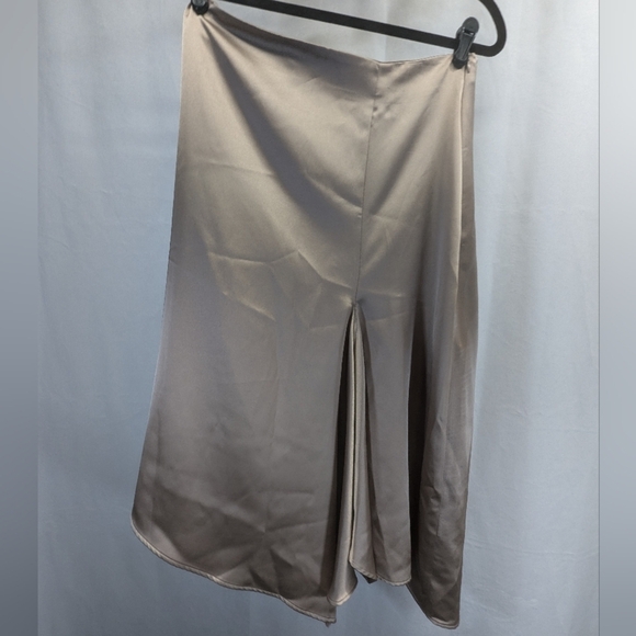 NWT!!! Zara Elegant A-Line Satin Effect Midi Skirt - Champagne Size Small - Picture 4 of 13